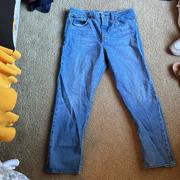 Levi’s Wedgie StraighT Jeans - Never Worn - Picture 4 of 4